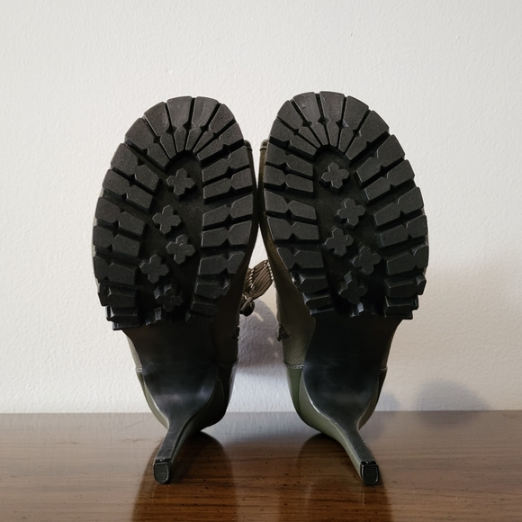 ⭐️NWOT⭐️ Steve Madden Fearless Corset Booties - Picture 8 of 9